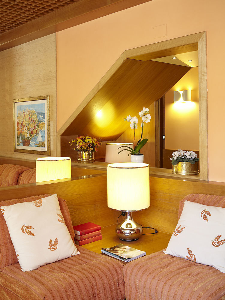 Albergo Milano Snc Lanzo dʼIntelvi エクステリア 写真